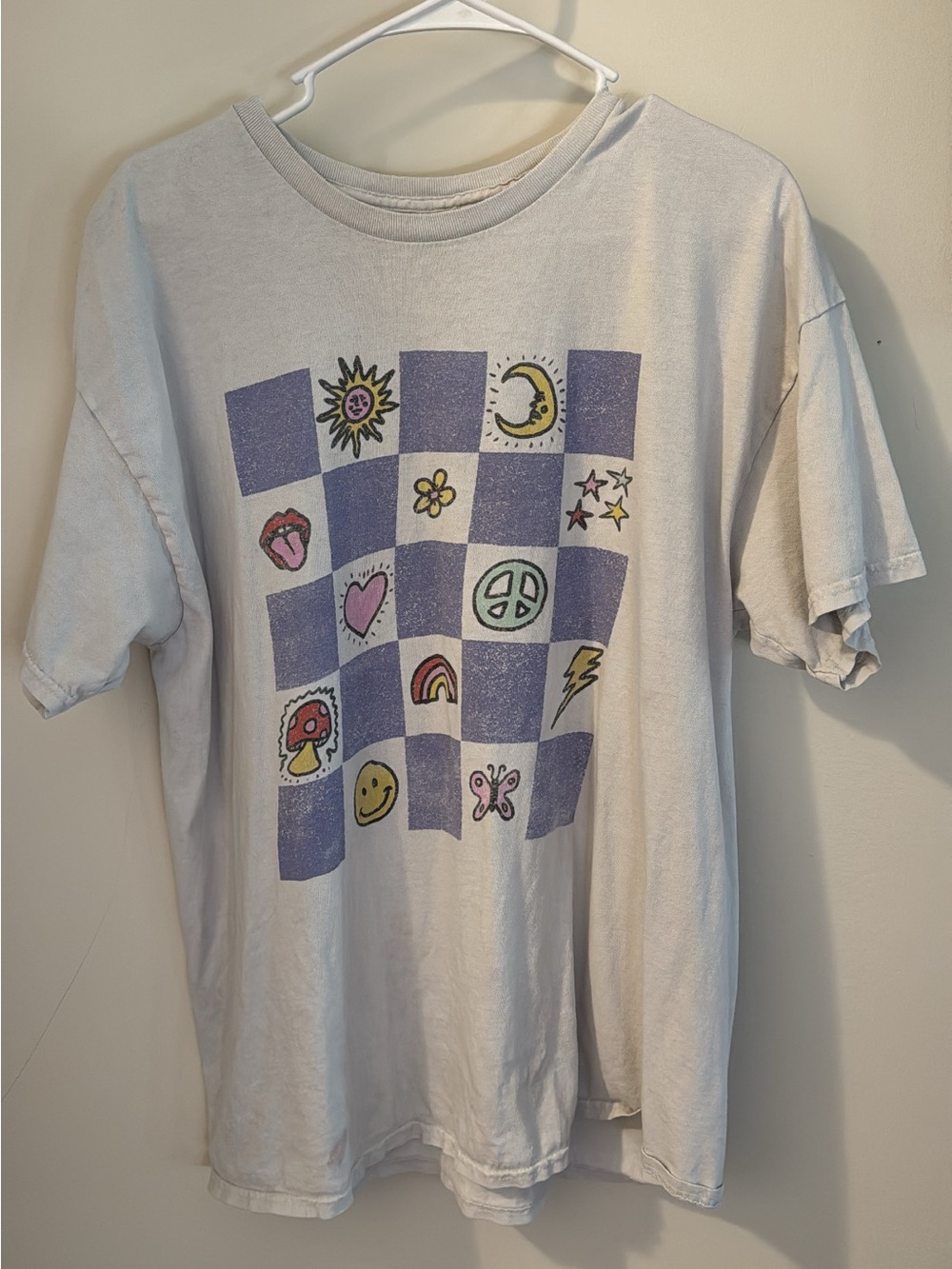 Woman’s Vintage Graphic T-shirt